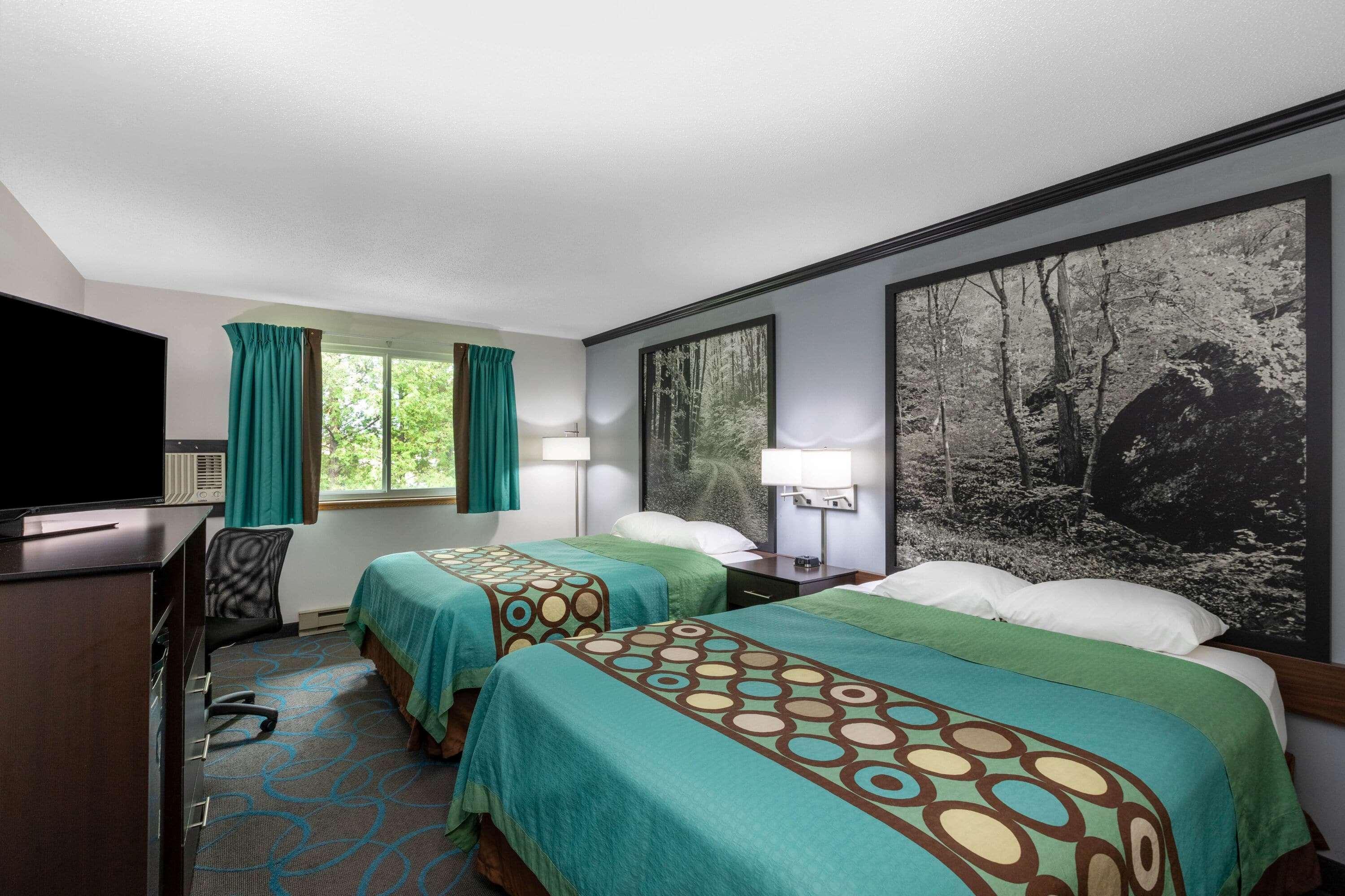 Super 8 By Wyndham Duluth Hotel Екстериор снимка
